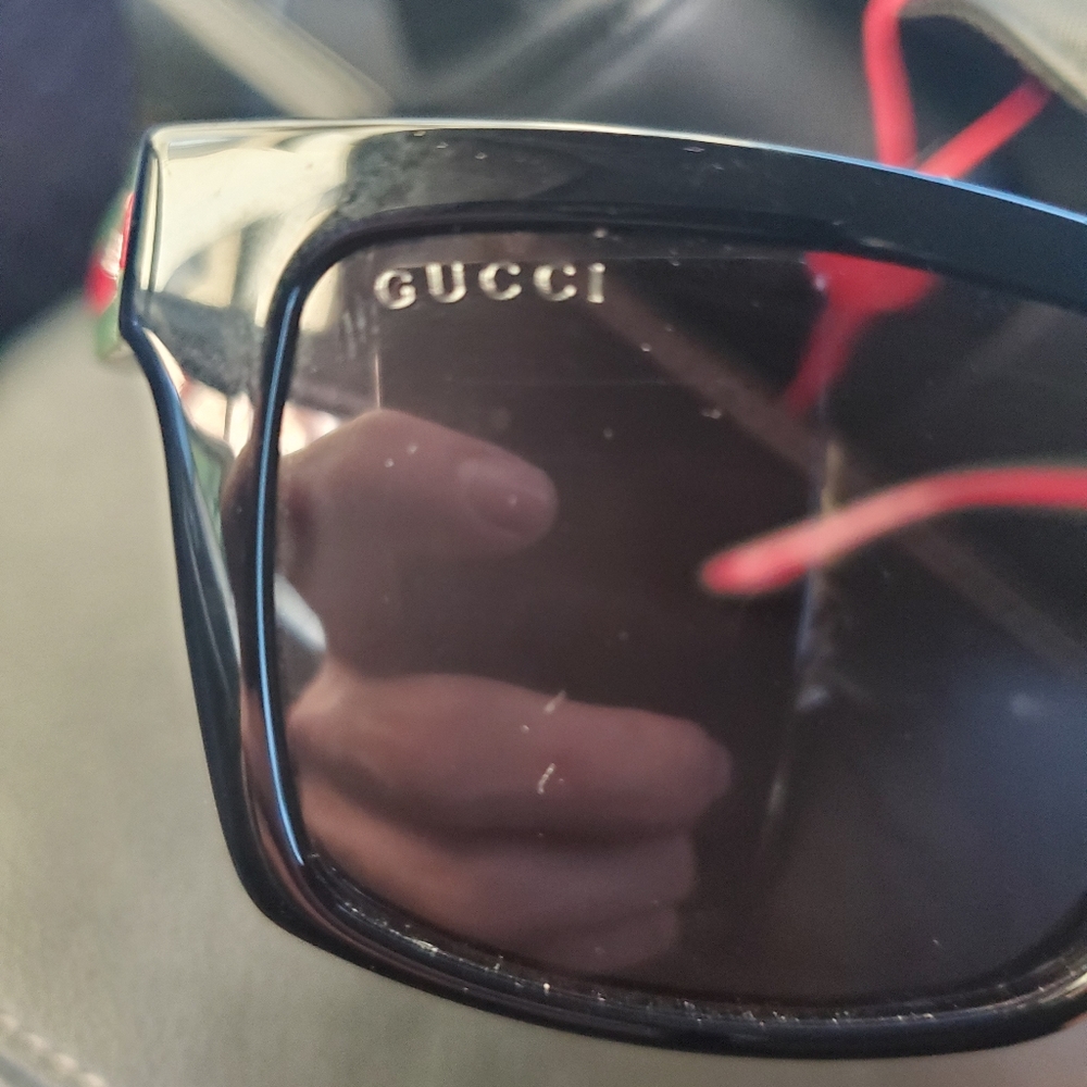 Gucci sunglasses. Polarized - Picture 6 of 7